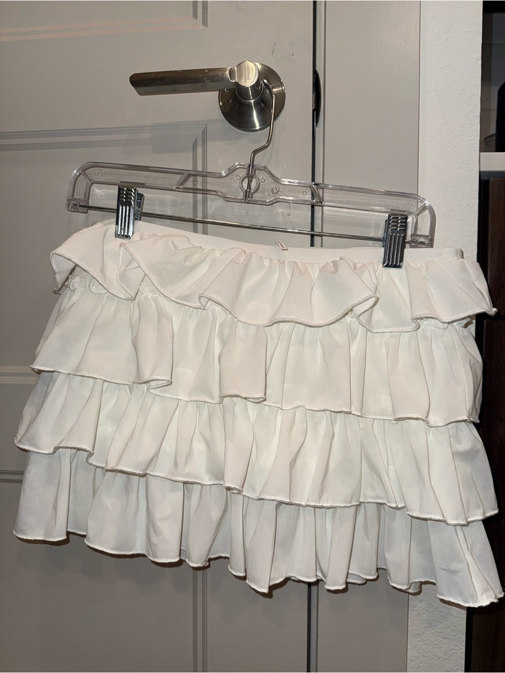 NWT Urban Outfitters White Ruffle Tiered Mini Skirt - Women